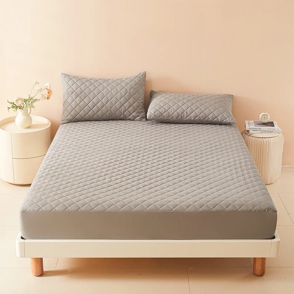 Waterproof & Breathable Mattress Protector
